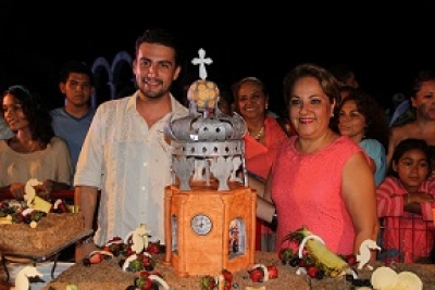 Celebran vallartenses con luces, música y sabor el aniversario de Puerto Vallarta